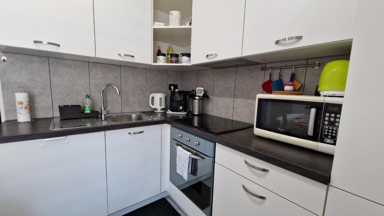 Sun Kissed Apartment Копер Экстерьер фото